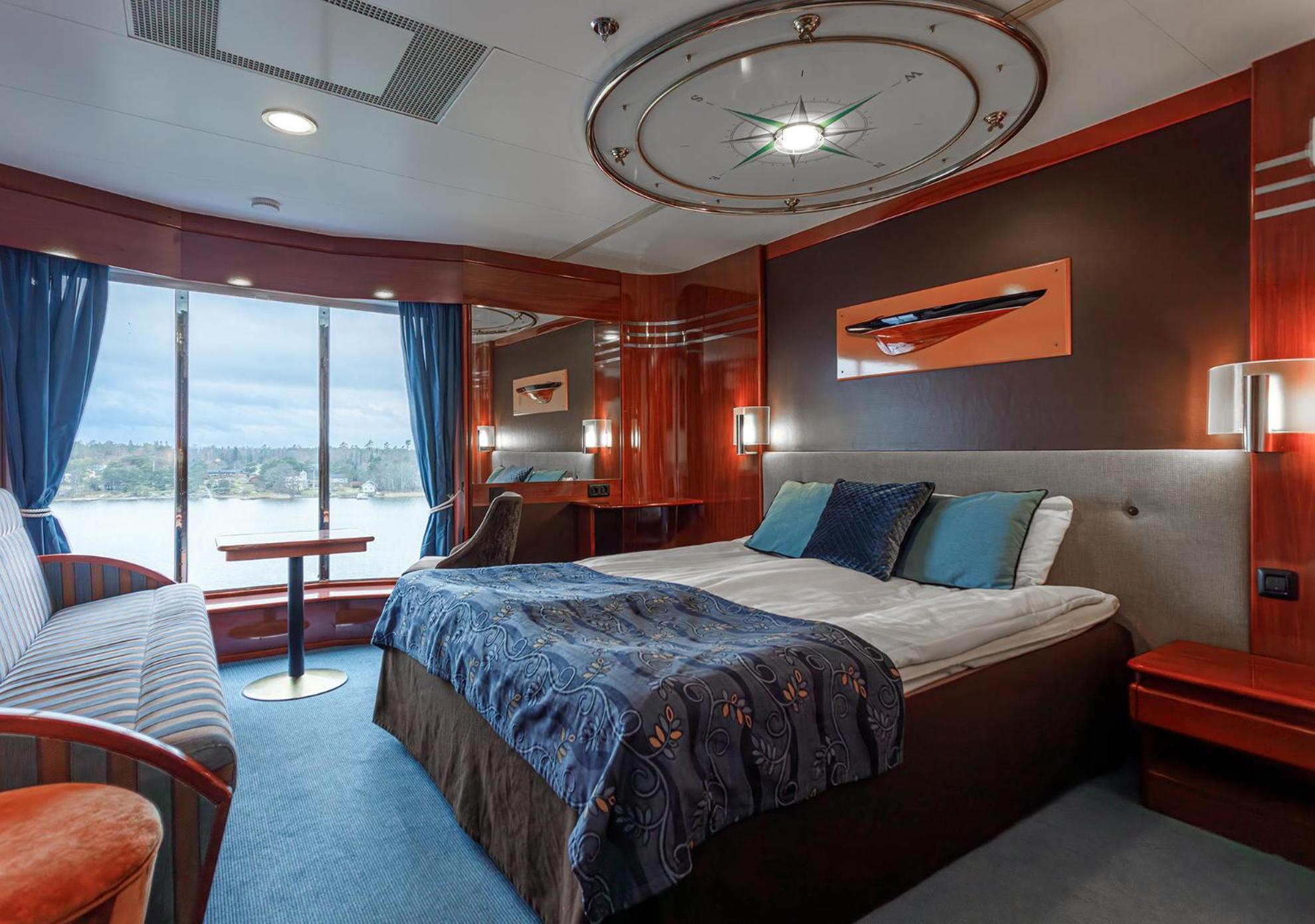 Viking Line - Overnight Cruise From Стокгольм Номер фото