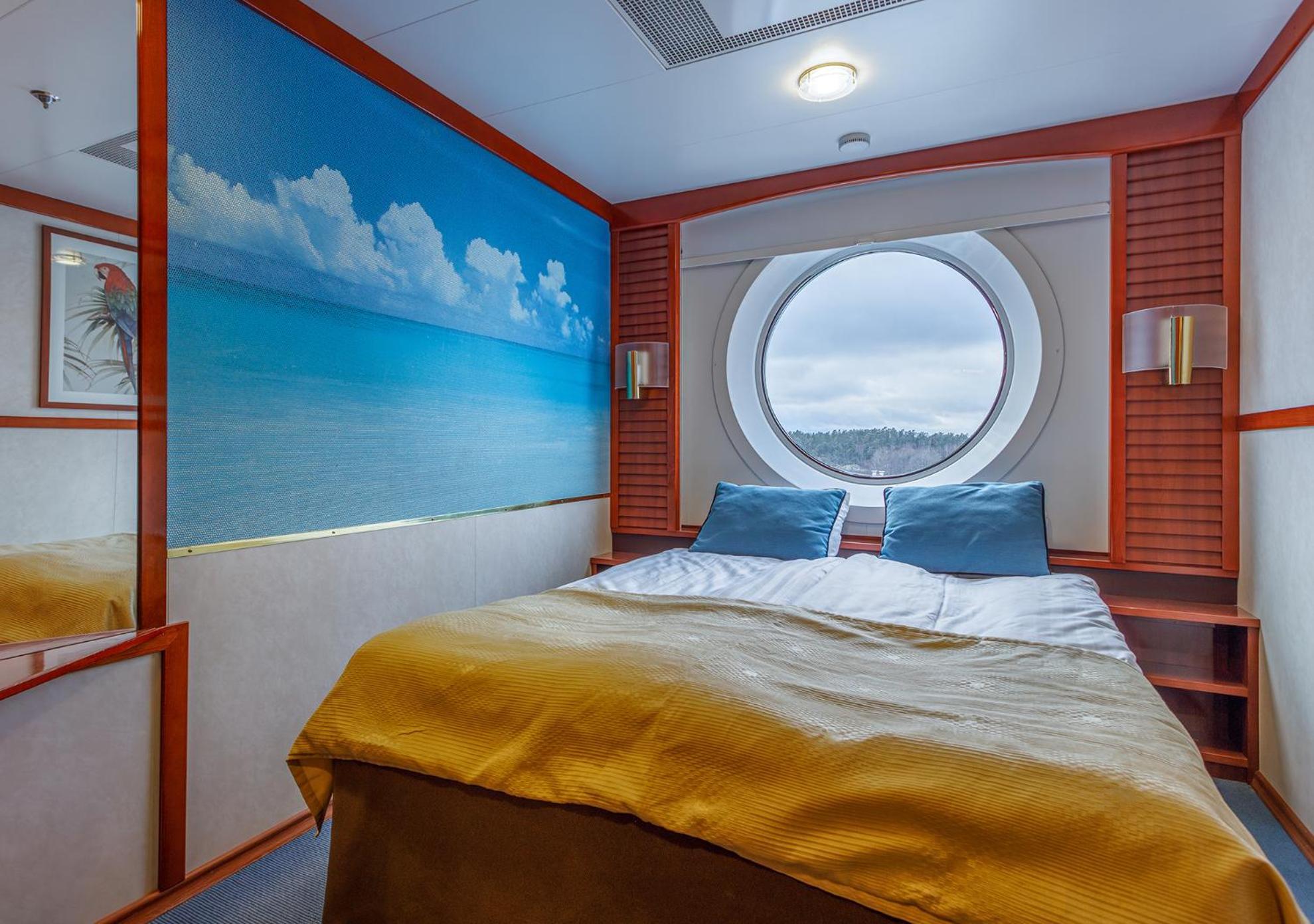 Viking Line - Overnight Cruise From Стокгольм Номер фото